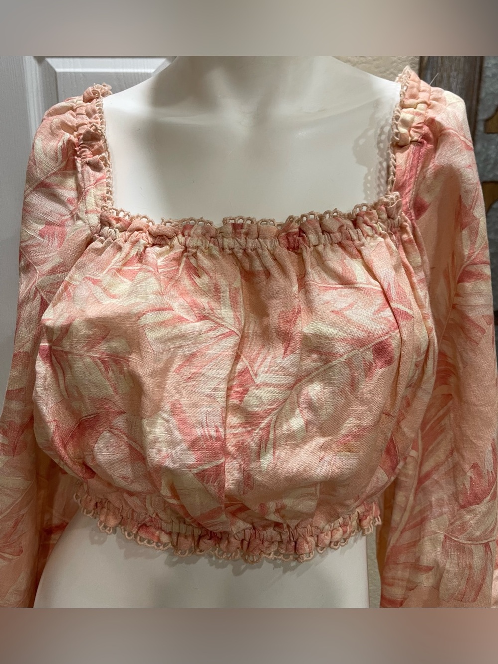 Show Me Your Mumu Claudia Crop Top in Pink Majestic Palm Size Medium - Picture 4 of 8